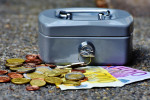 cashbox-g6789e5718_1920